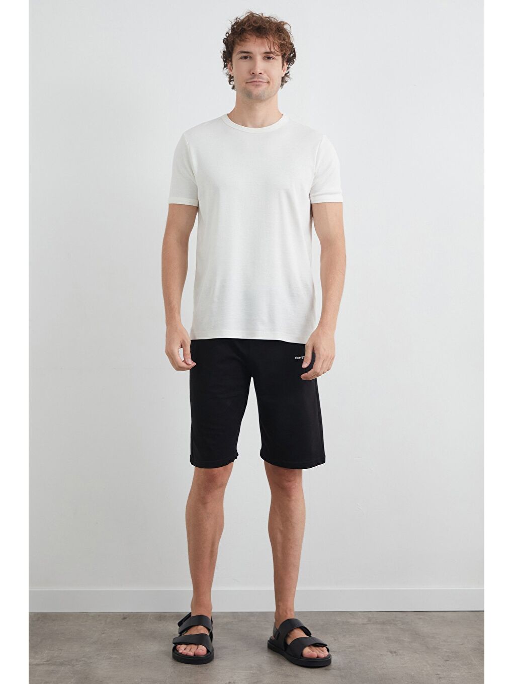 Siyah Energy Zone Baskılı Çift Cepli Şort