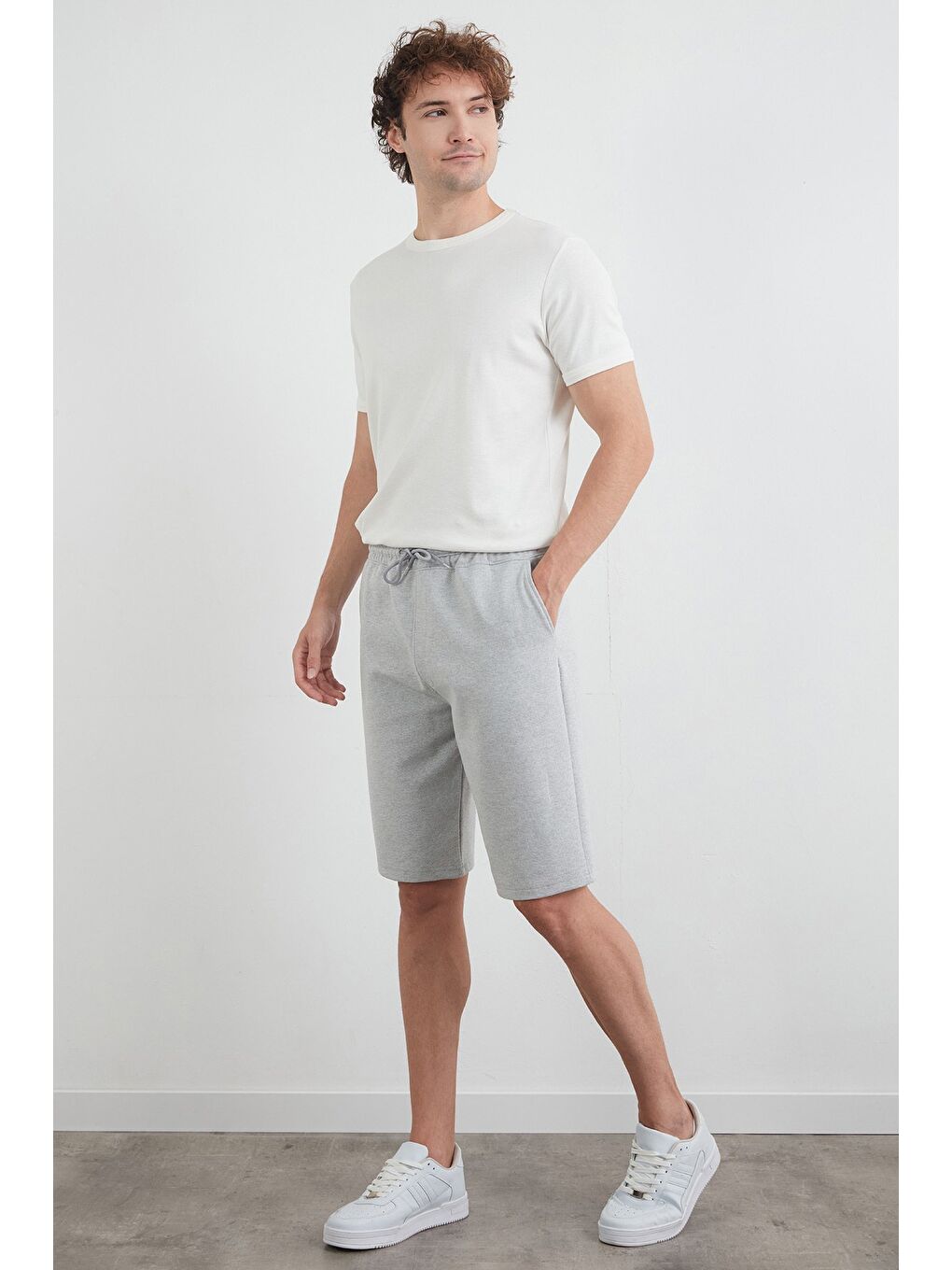 Gri Basic Beli Bağlamalı Cepli %100 Pamuk Şort