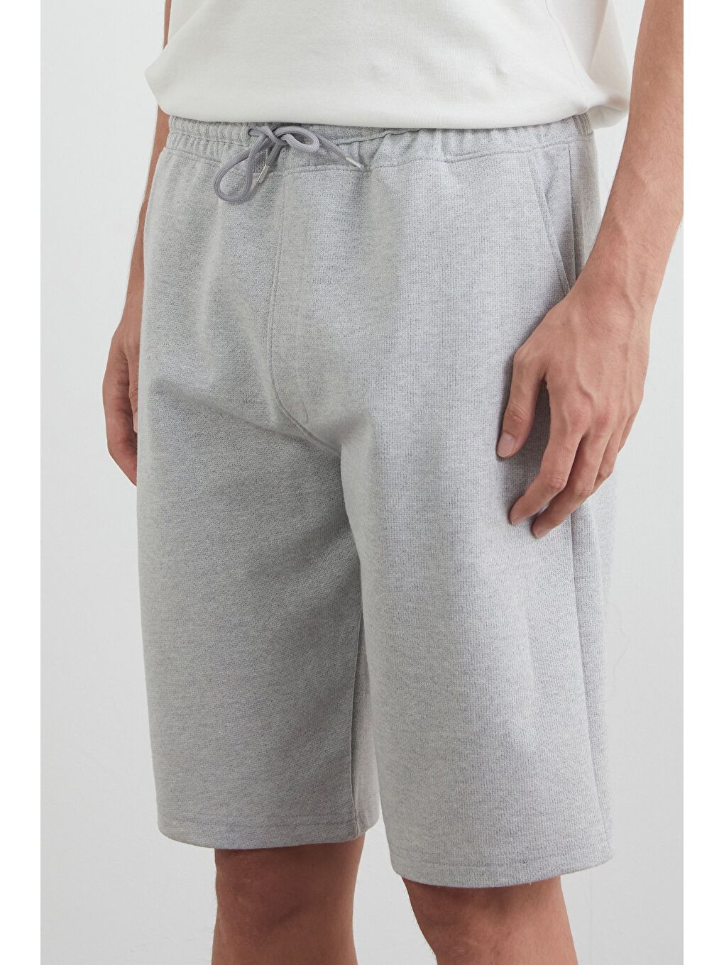 Gri Basic Beli Bağlamalı Cepli %100 Pamuk Şort-4