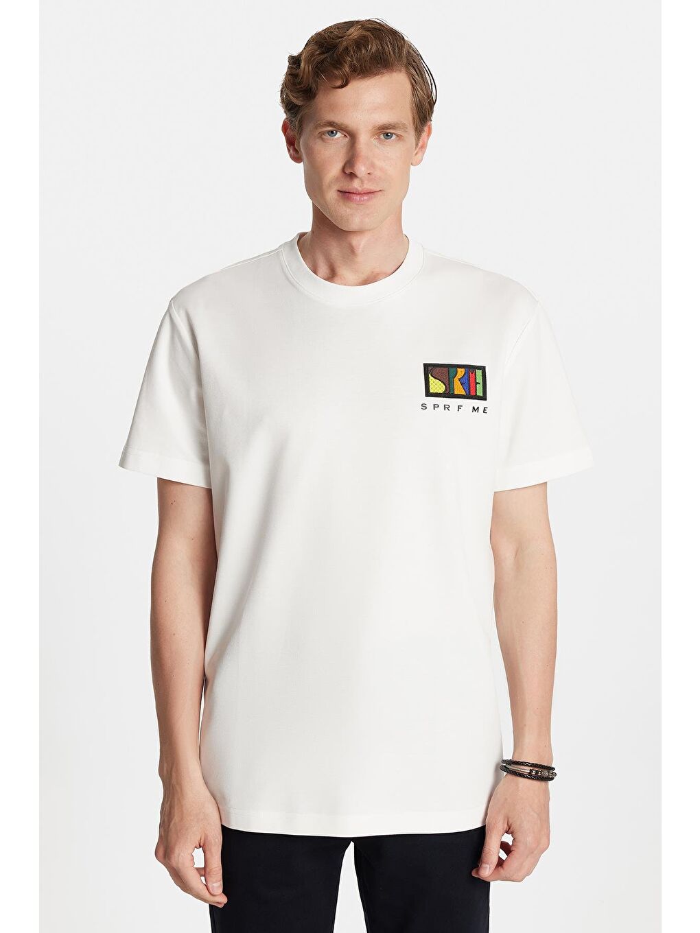 Relax Fit Rahat Kesim Pamuklu Ön Ve Arka Baskı Ve Nakış Detaylı Bisiklet Yaka Beyaz Erkek Tişört-3