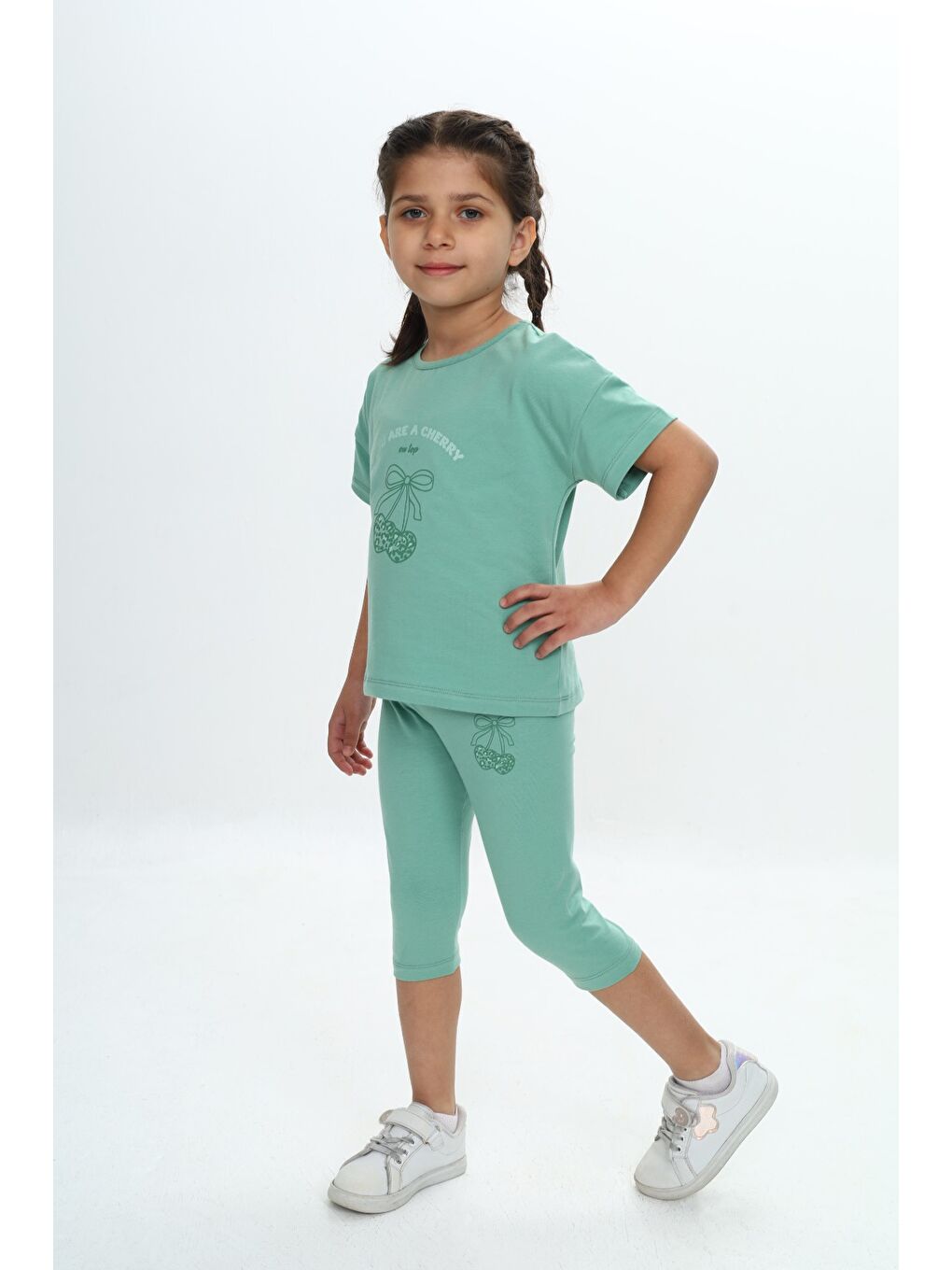 Gri Kız Çocuk Kalpli Fiyonk Baskılı Kaprili Takım-3