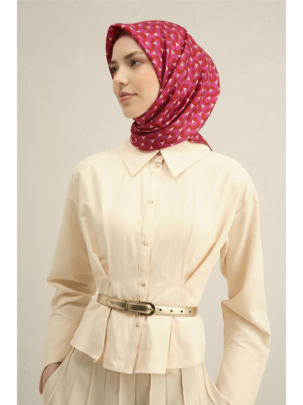 Pembe Klasik Desenli Saf İpek Sura Eşarp 9321 82