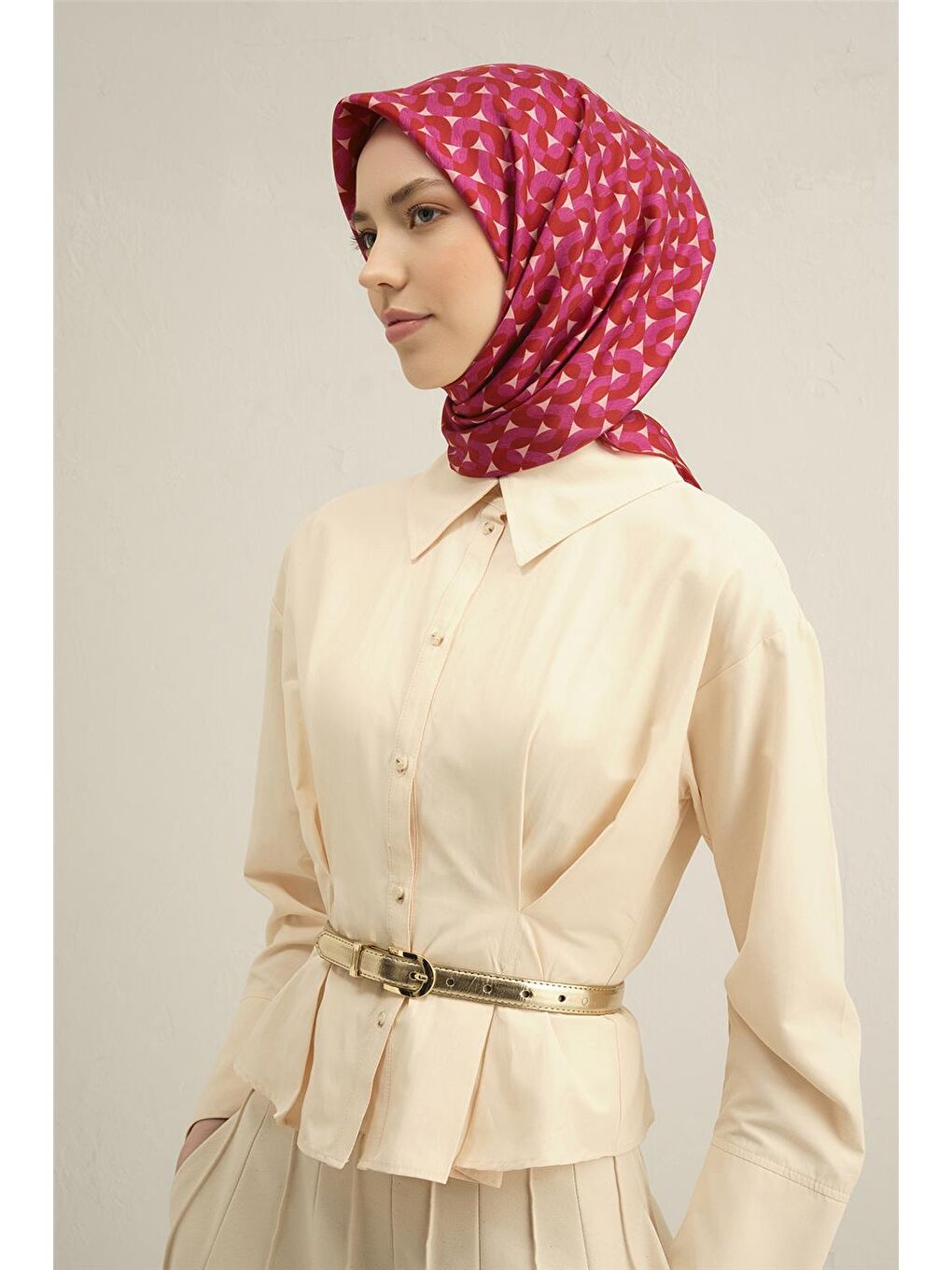 Pembe Klasik Desenli Saf İpek Sura Eşarp 9321 82-2