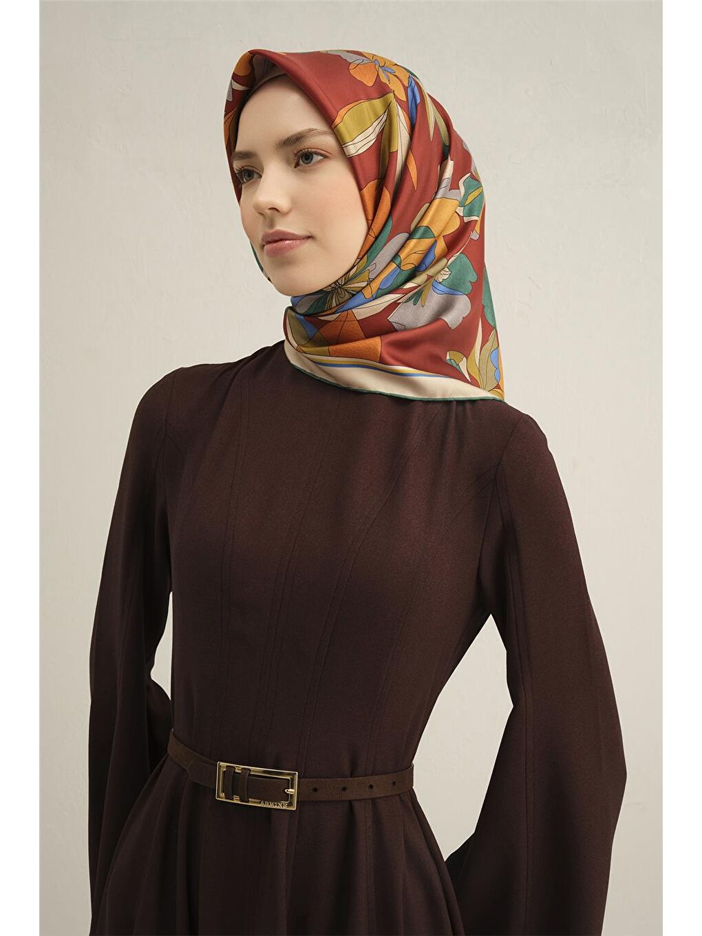 Turuncu Çiçek Desenli Saf İpek Sura Eşarp 9312 52-1