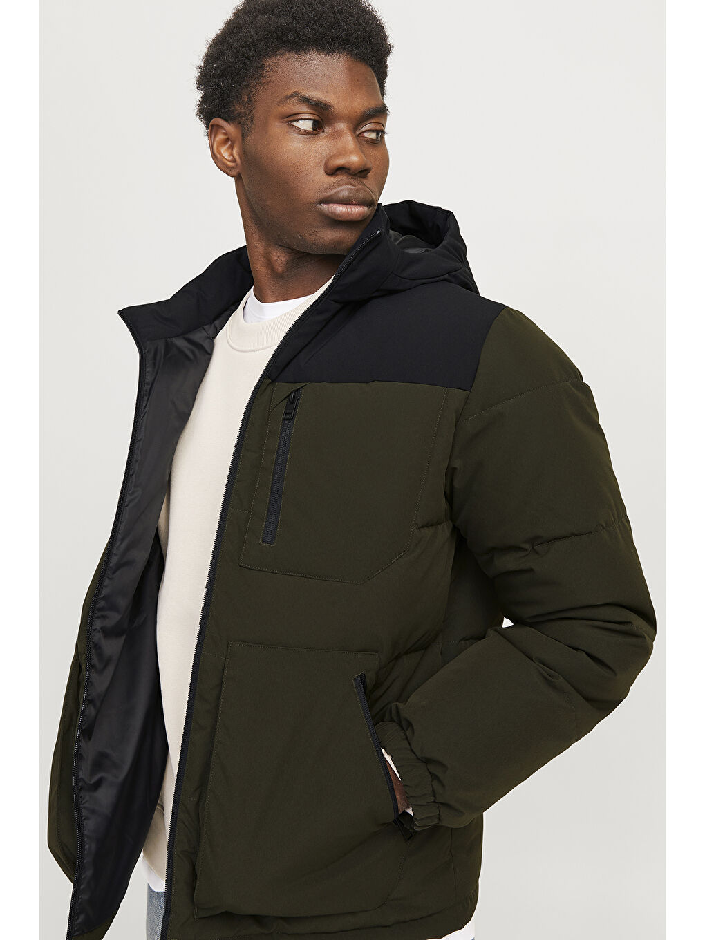 Jack & Jones Haki Essentials Jjeotto Regular Fit Rüzgar Geçirmez Kapüşonlu Kısa Erkek Şişme Mont 12258416 - 2