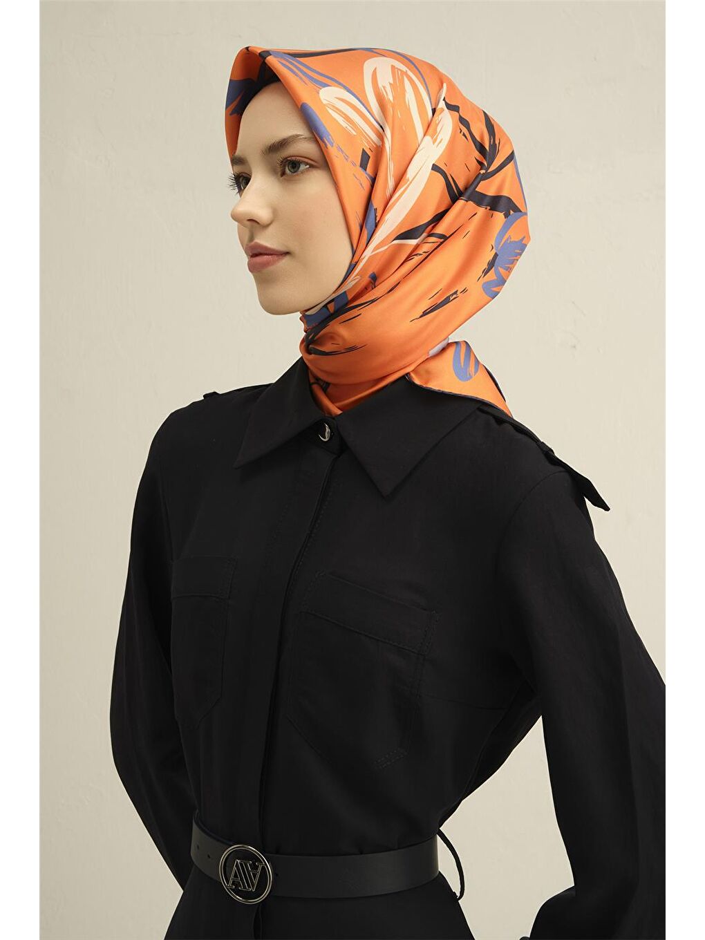 Turuncu Soyut Desenli Saf İpek Sura Eşarp 9322 38-1