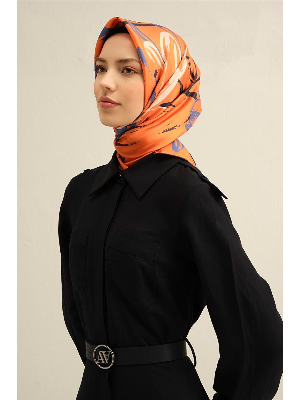 Turuncu Soyut Desenli Saf İpek Sura Eşarp 9322 38-2