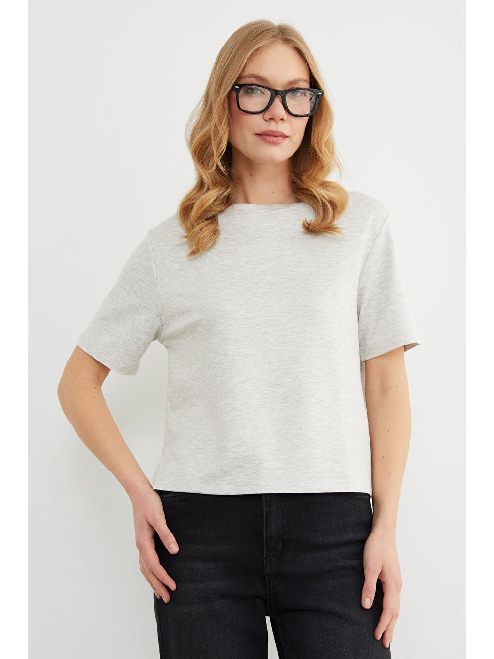 Gri Basic Bisiklet Yaka Modal Tişört-3