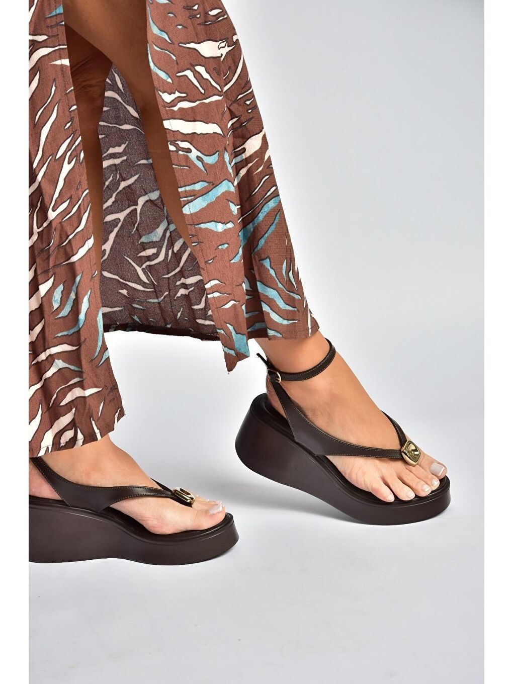 Kahverengi Kadın Sandalet Y973465909-1