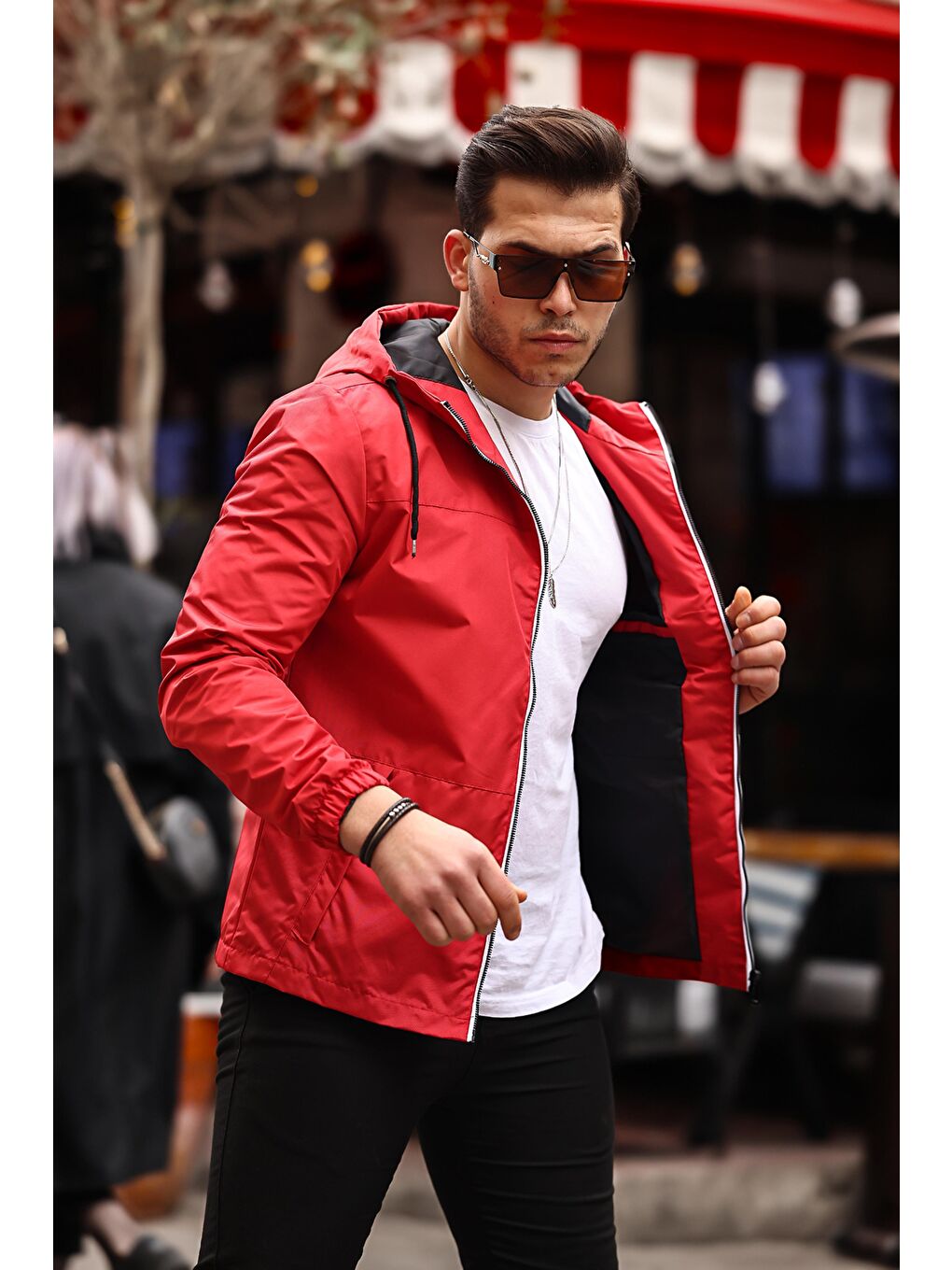 Kırmızı Baskılı Yağmurluk Mevsimlik PLDP 2917-1