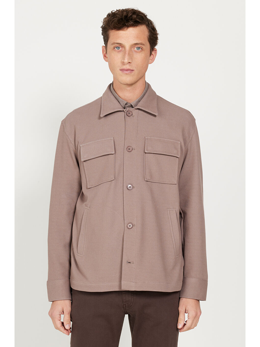 Erkek Koyu Bej Oversize Fit Bol Kesim Klasik Yaka Pamuklu Desenli Gömlek Ceket