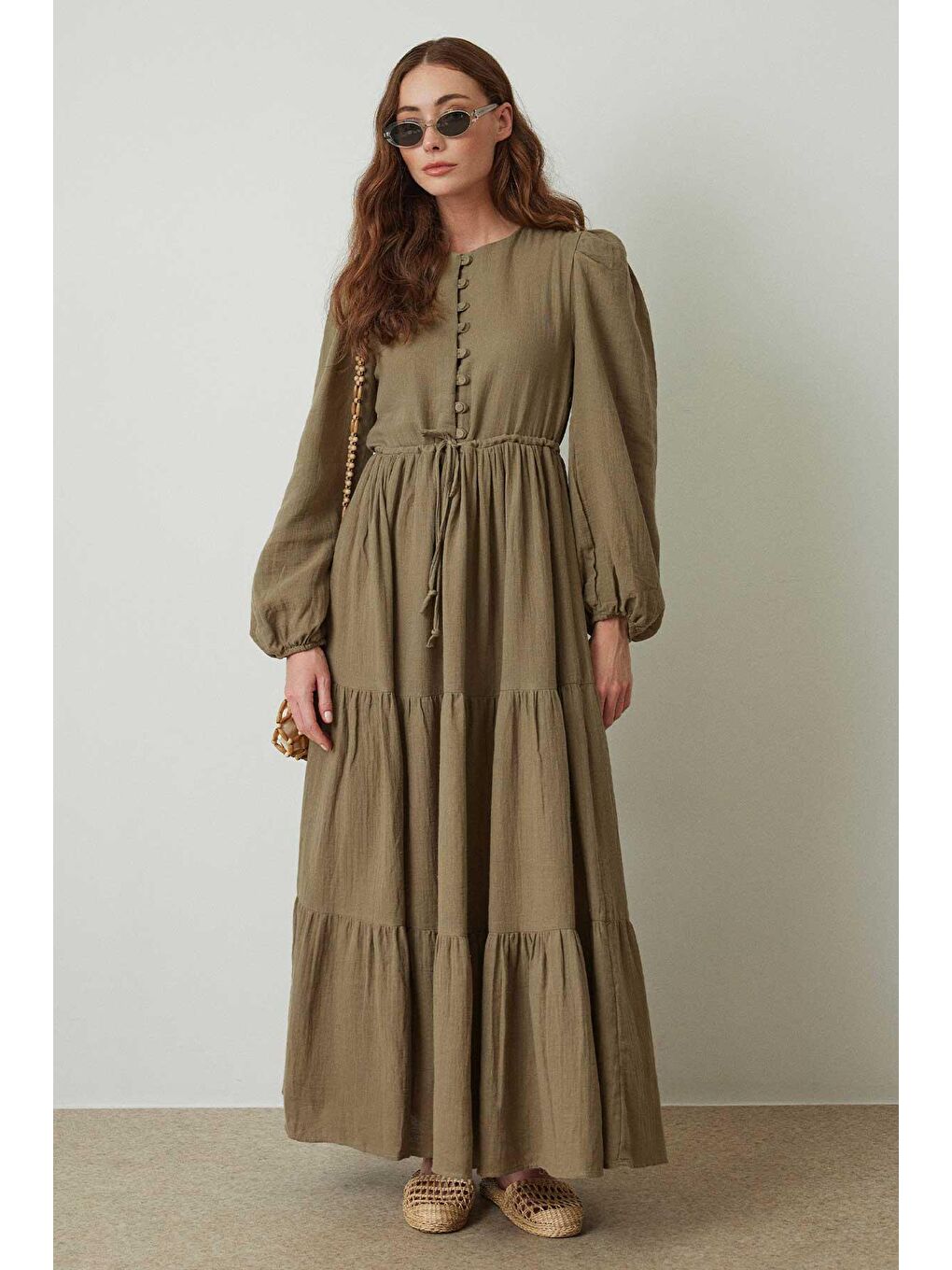 Bej Önden Düğmeli Vizon Müslin Elbise