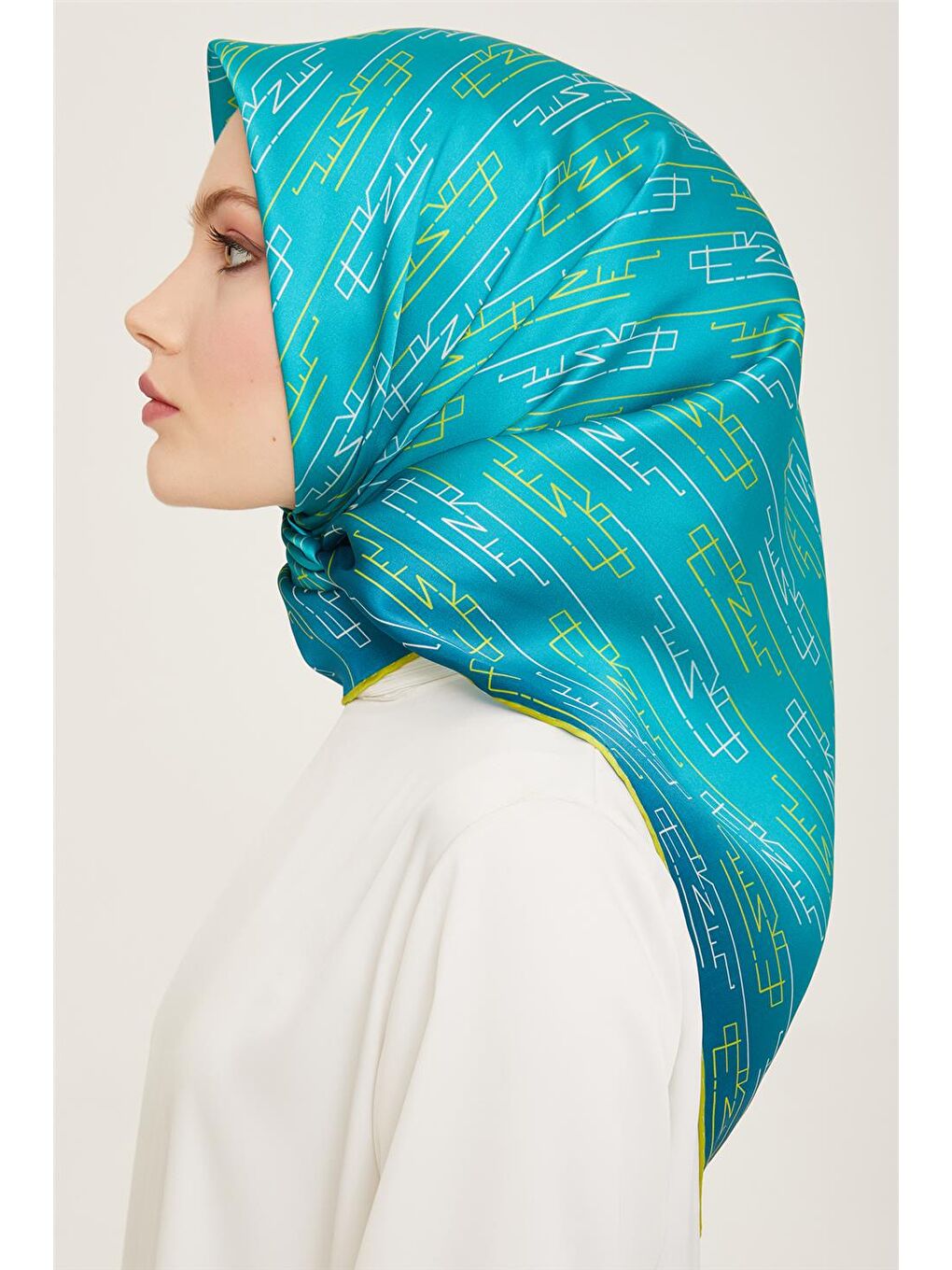 Yeşil Klasik Desenli Twill İpek Eşarp 24Ya9142 53 36-2