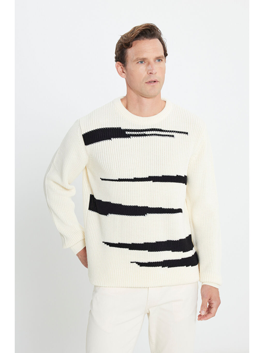 Lila Erkek Ekru-Siyah Oversize Bol Kesim Bisiklet Yaka Desenli Triko Kazak