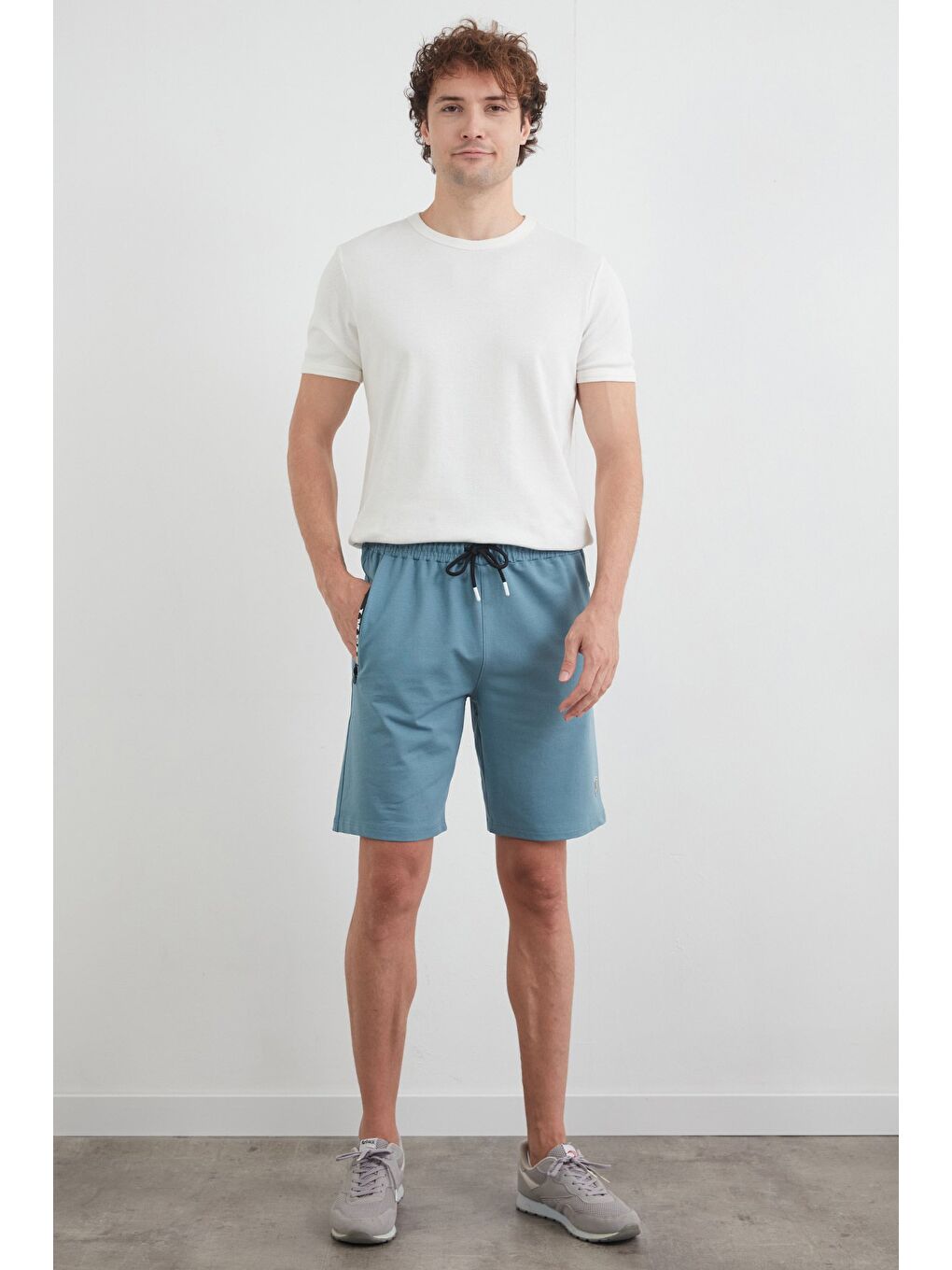 Mavi I`m Fast Baskılı Cebi Fermuarlı Şort-2