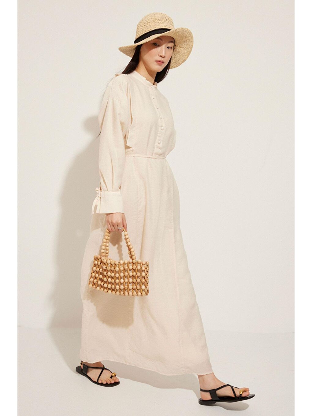 Aller Kol Detaylı Dokulu Bej Elbise-3