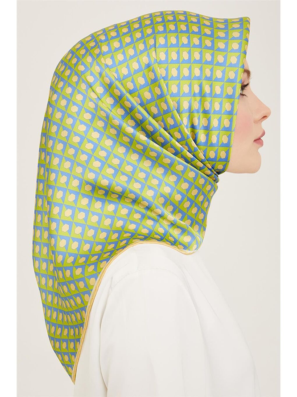 Yeşil Çiçek Desenli Sura İpek Eşarp 24Ya9110 34 51-1