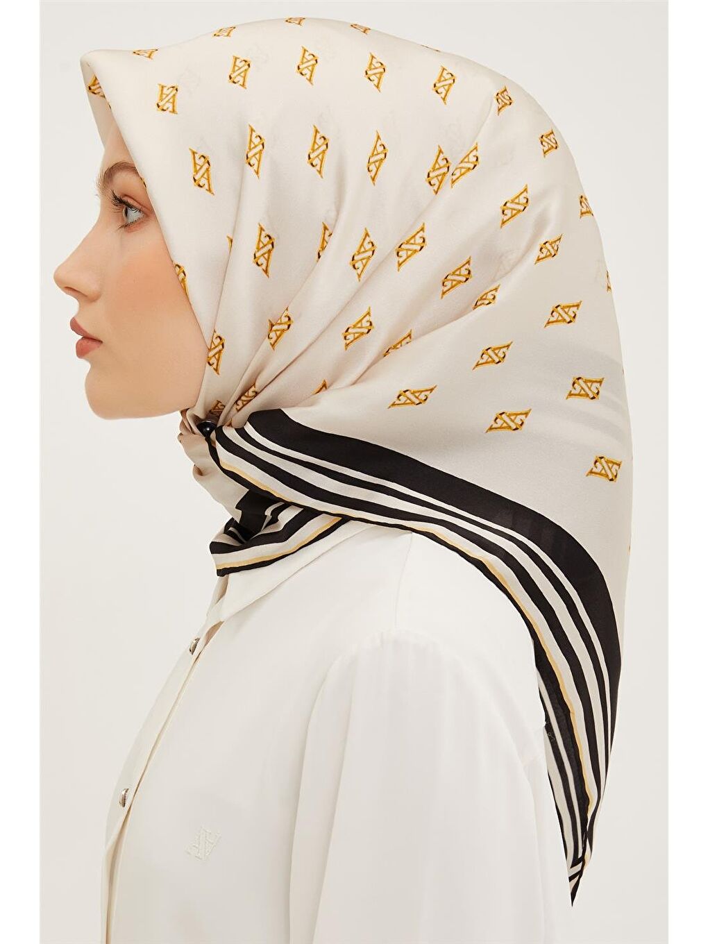 Karışık Sura Nostalji Eşarp 23Ya8959 02-2