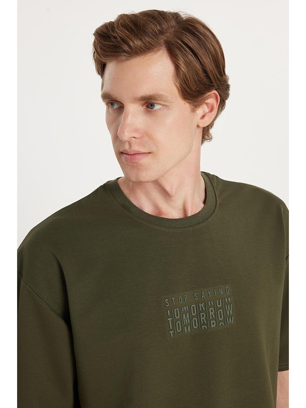 Erkek Oversize Geniş Kesim Pamuklu Baskılı Bisiklet Yaka Haki Tişört-1