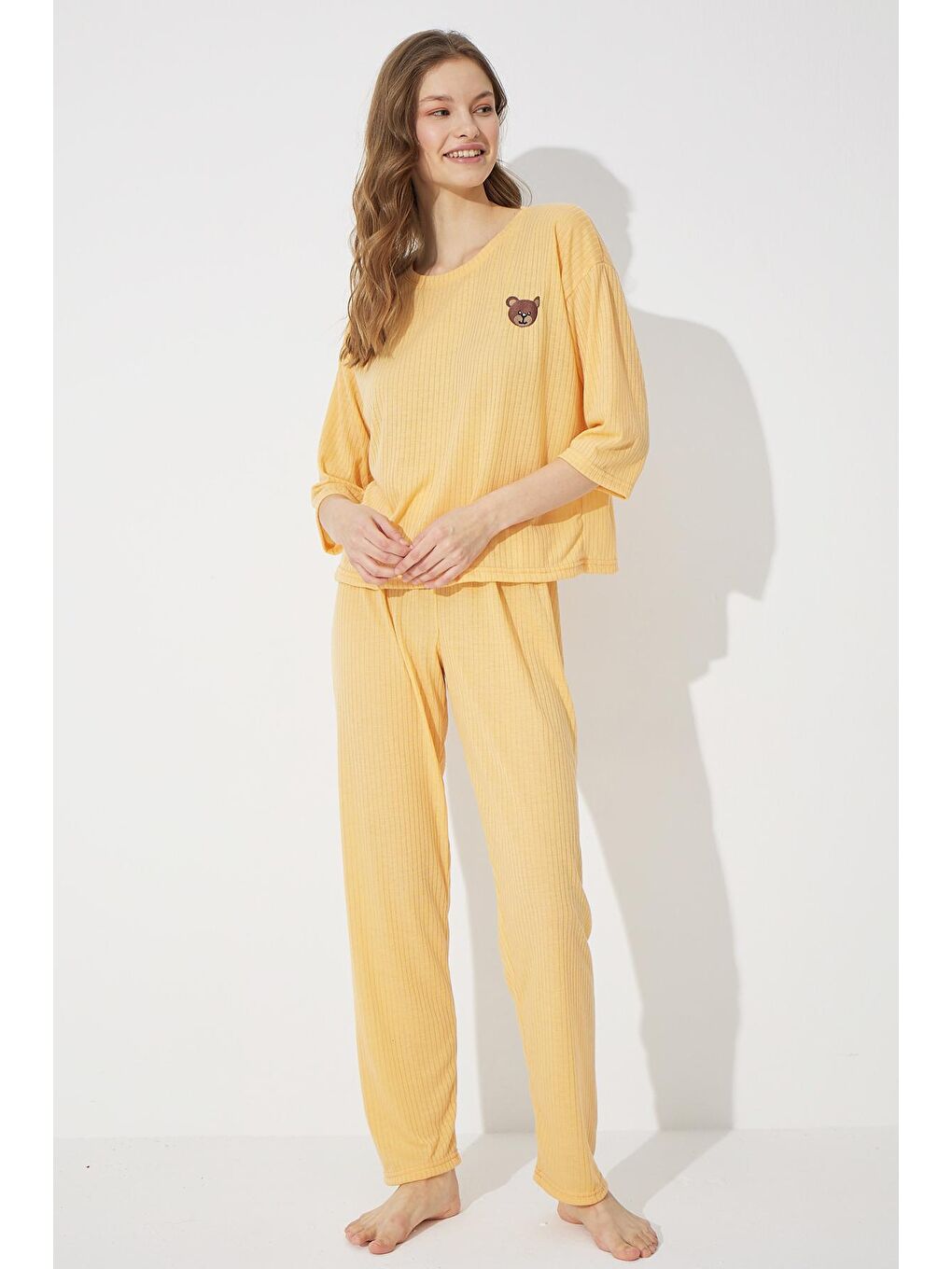 Sarı Soft Touch İnce Örme Nakışlı Pijama Takım