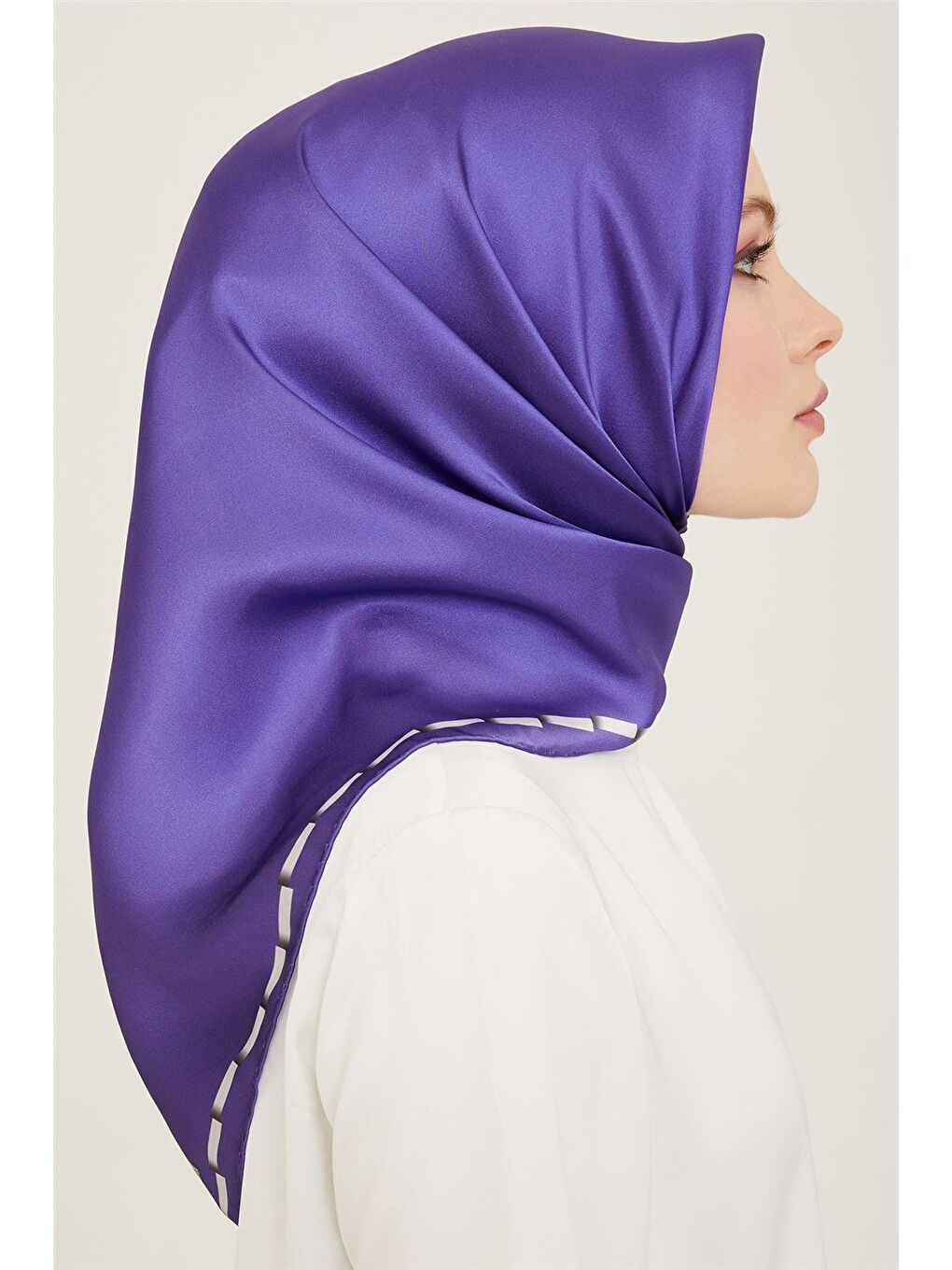 Karışık Monogram Desenli Sura İpek Eşarp 24Ya9166 85 56-1