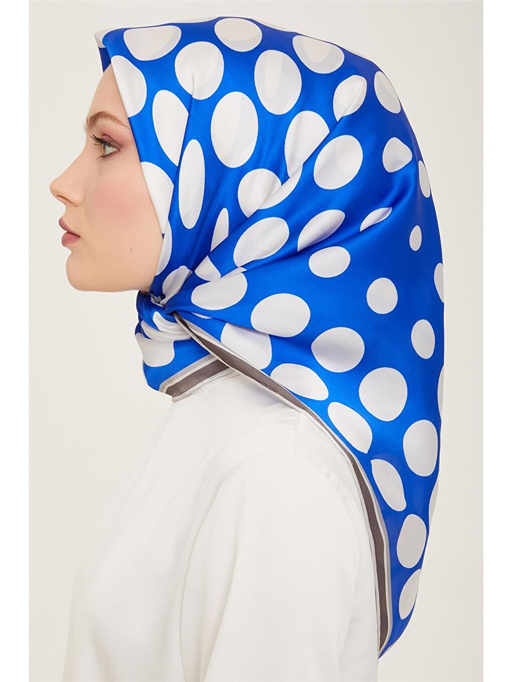 Karışık Geometrik Desenli Twill İpek Eşarp 24Ya9156 86 85-2