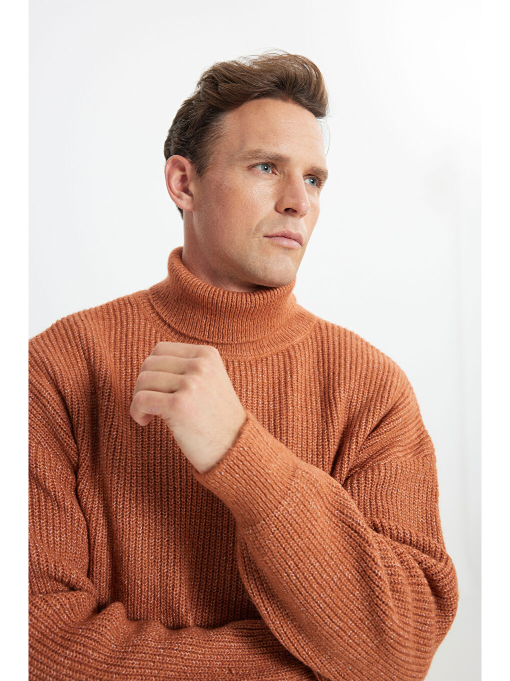 Kahverengi Erkek Tarçın Oversize Bol Kesim Tam Balıkçı Yaka Desenli Triko Kazak-3