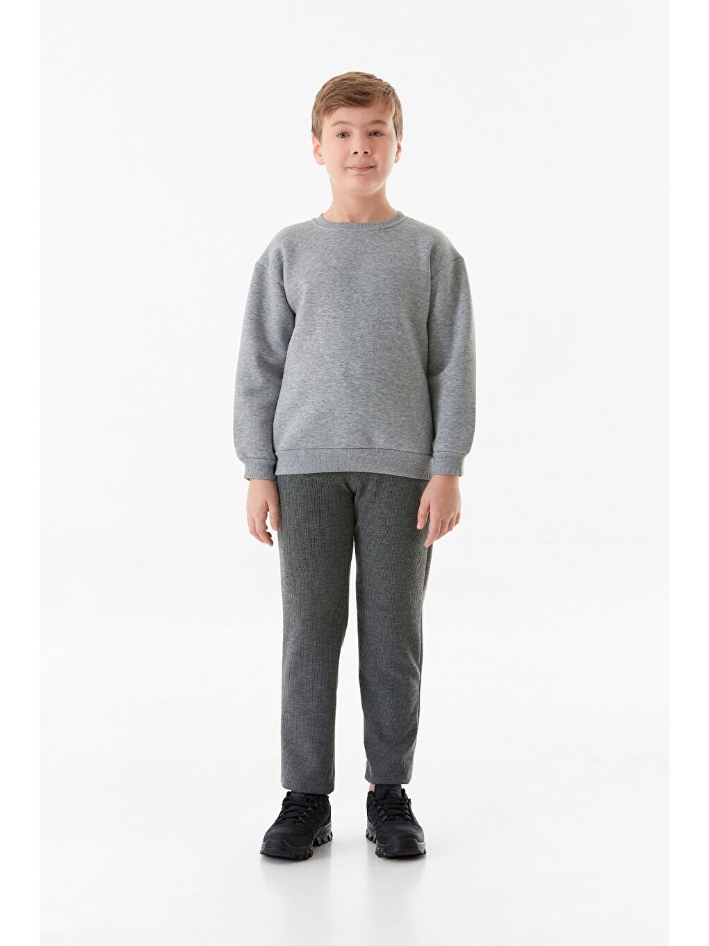 Gri 3 İplik Arkası Yazı Baskılı Bisiklet Yaka Erkek Çocuk Sweatshirt