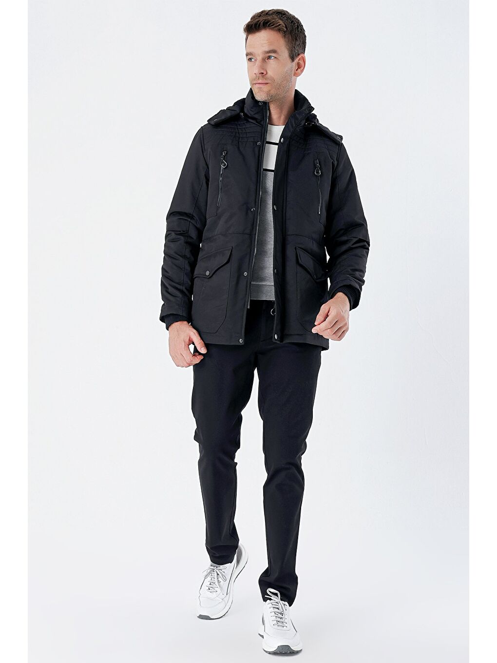 Siyah Gabardin Hakim Yaka Astarlı Slim Fit Dar Kesim Klasik Kaban 1008235157-3