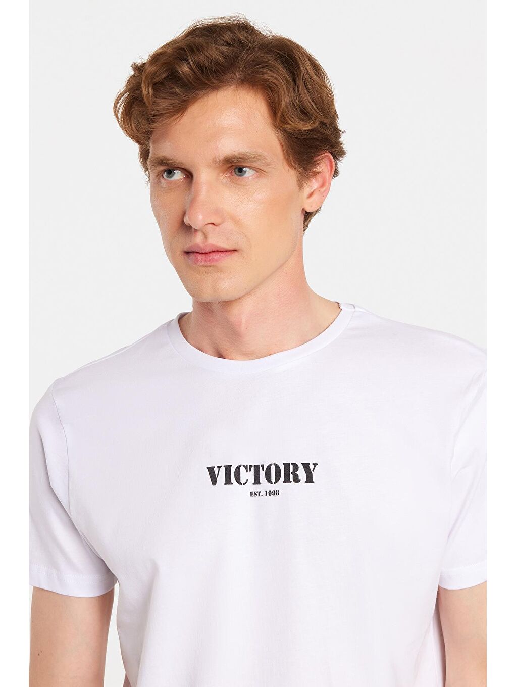 Erkek Slim Fit Dar Kesim %100 Pamuk Yumuşak Dokulu Baskılı Beyaz Bisiklet Yaka Tişört-1