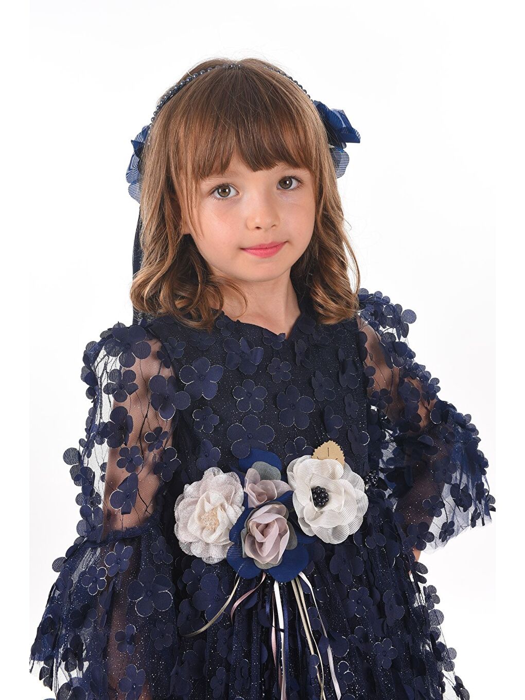 Lacivert Özel Tasarım Uzun Tamamı 3 Boyutlu Kumaş Ve Duvaklı Kız Çocuk Elbise_M2246Y-2