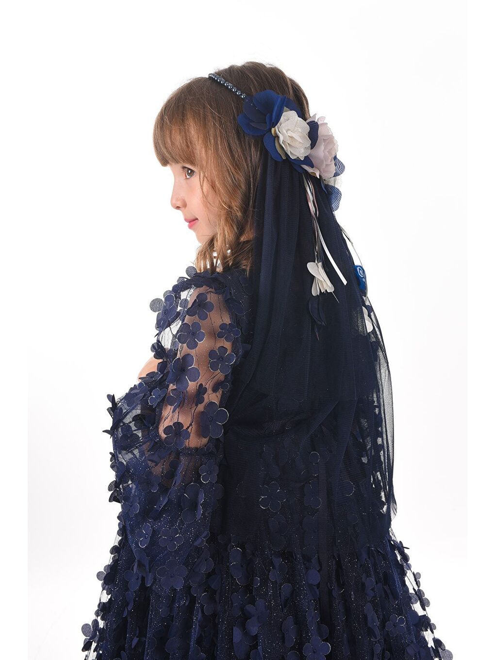 Lacivert Özel Tasarım Uzun Tamamı 3 Boyutlu Kumaş Ve Duvaklı Kız Çocuk Elbise_M2246Y-4