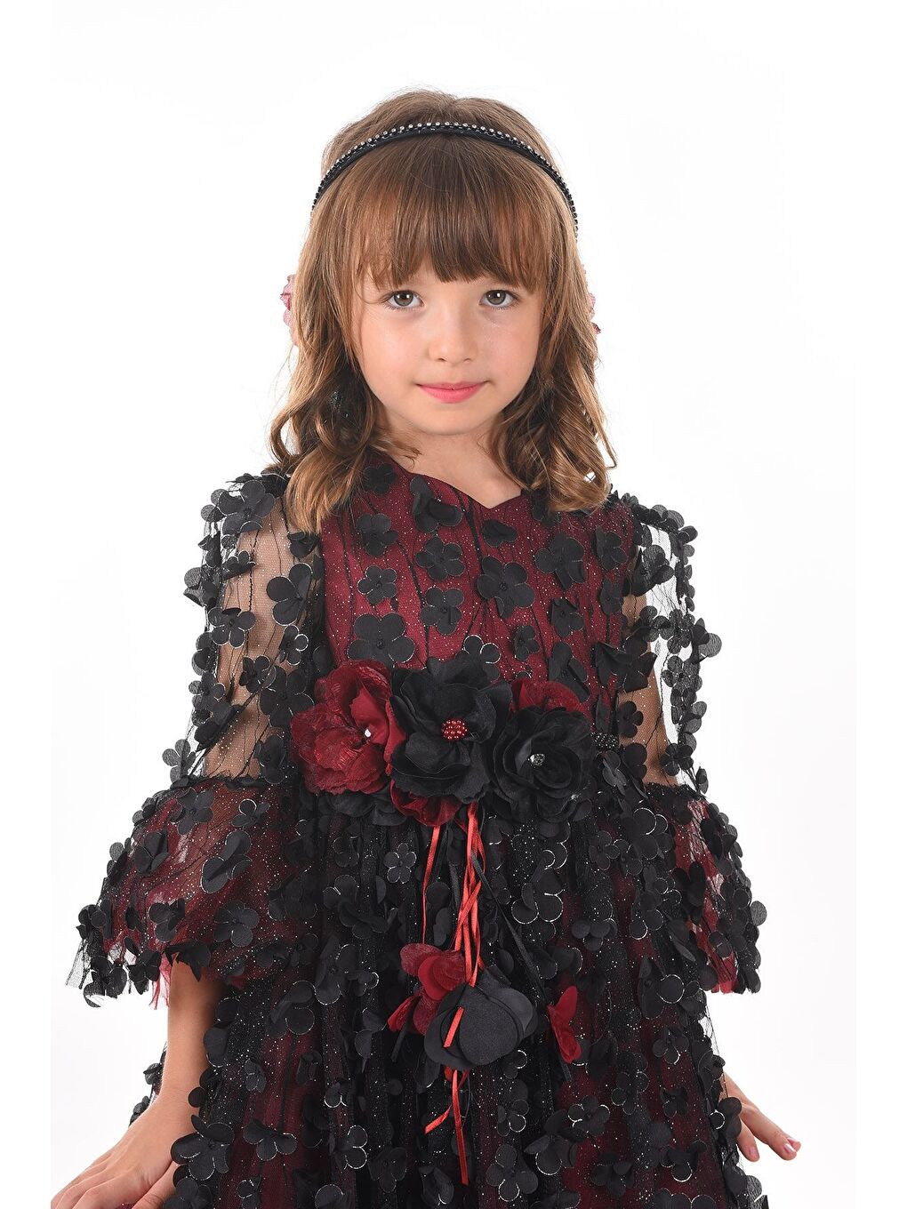 Siyah Özel Tasarım Uzun Tamamı 3 Boyutlu Kumaş Ve Duvaklı Kız Çocuk Elbise_M2246Y-2