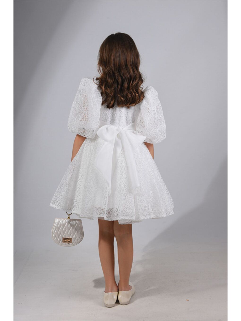 Beyaz Kız Çocuk Abiye Elbise, Çanta Aksesuarlı, Yakalı ve Dantelli Kız Çocuk Elbisesi_M2424-2