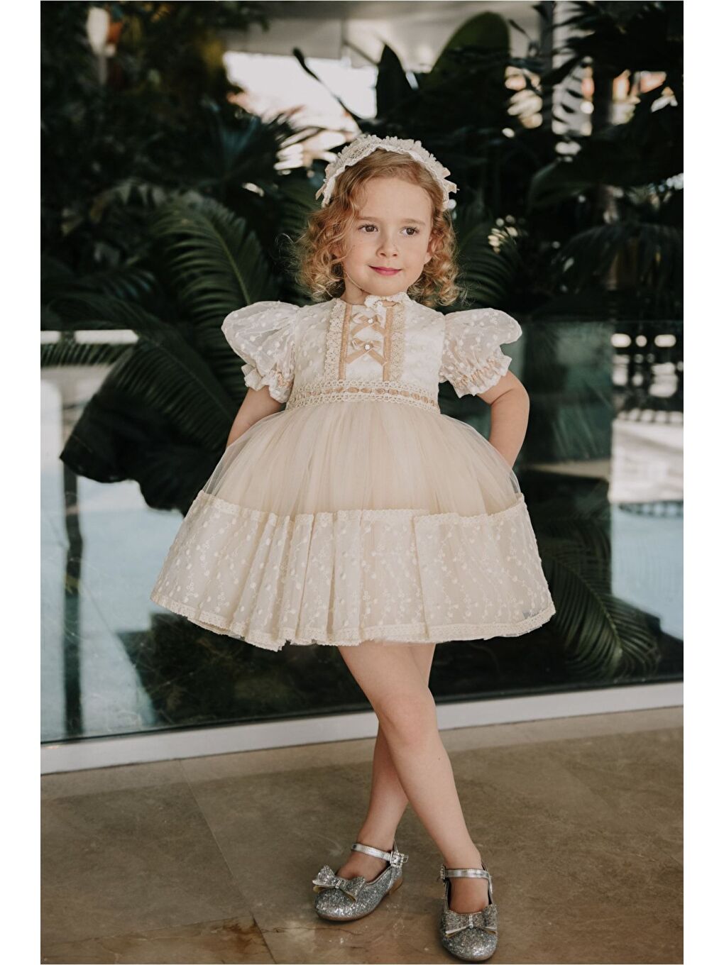 Ekru Saç Aksesuarlı Kız Çocuk Kısa Abiye Elbise_M2310