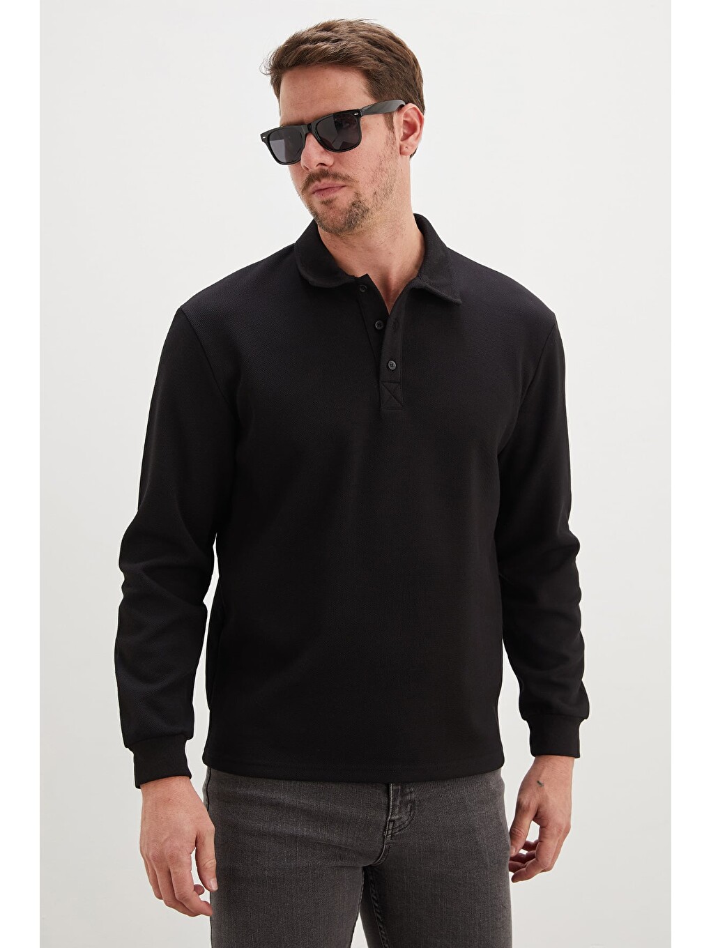 Siyah Yarım Düğmeli Polo Yaka Pike Sweatshirt-2