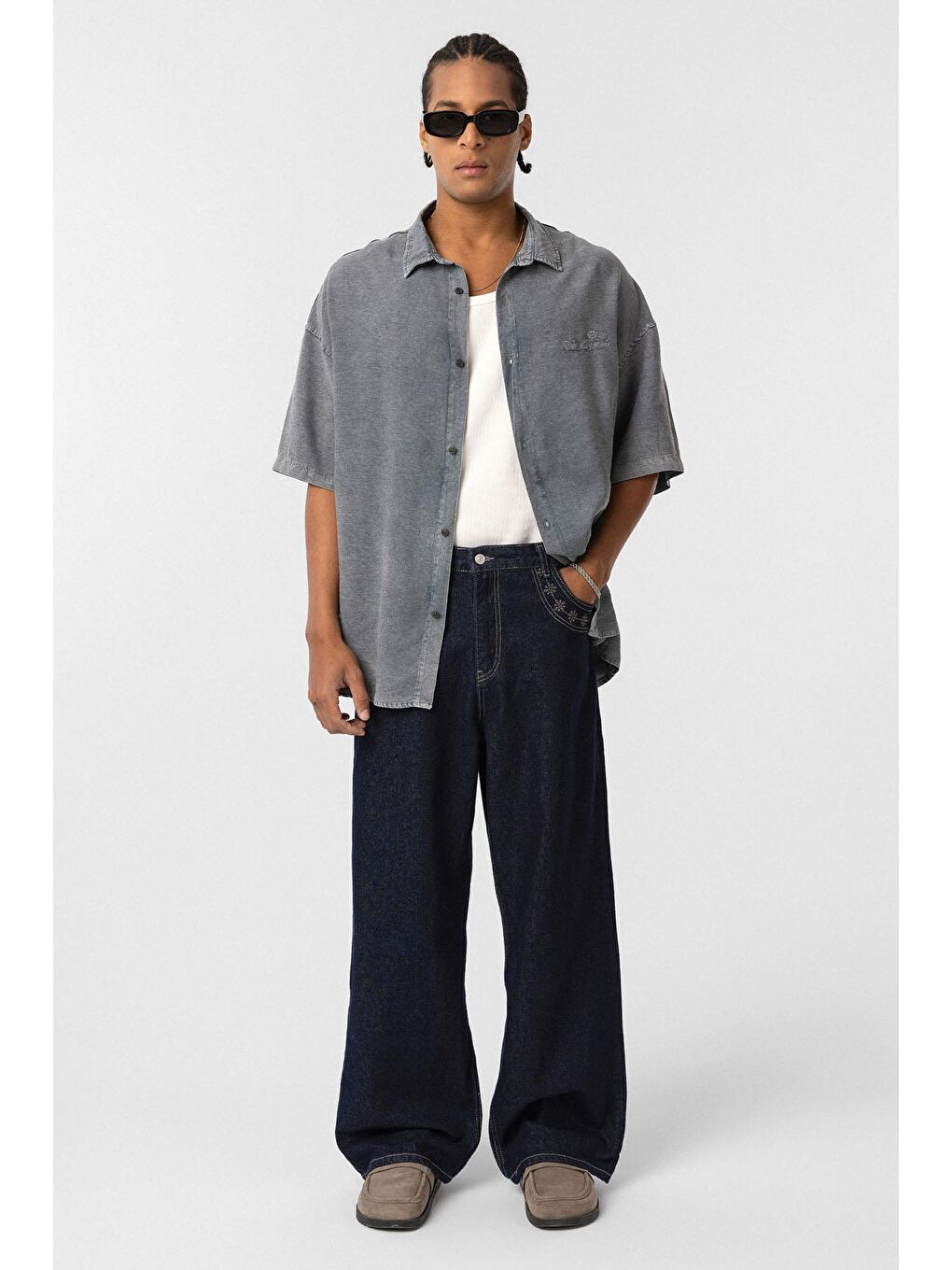 Arka Baskılı Oversize Gömlek Gri