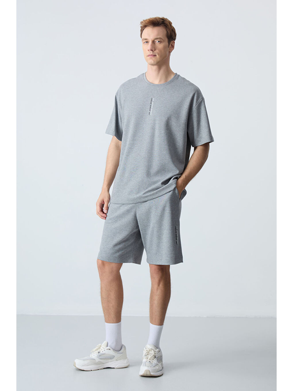 Gri Melanj Pamuklu Kalın Yumuşak Dokulu Oversize Fit Basic Erkek Şort Takım - 85258