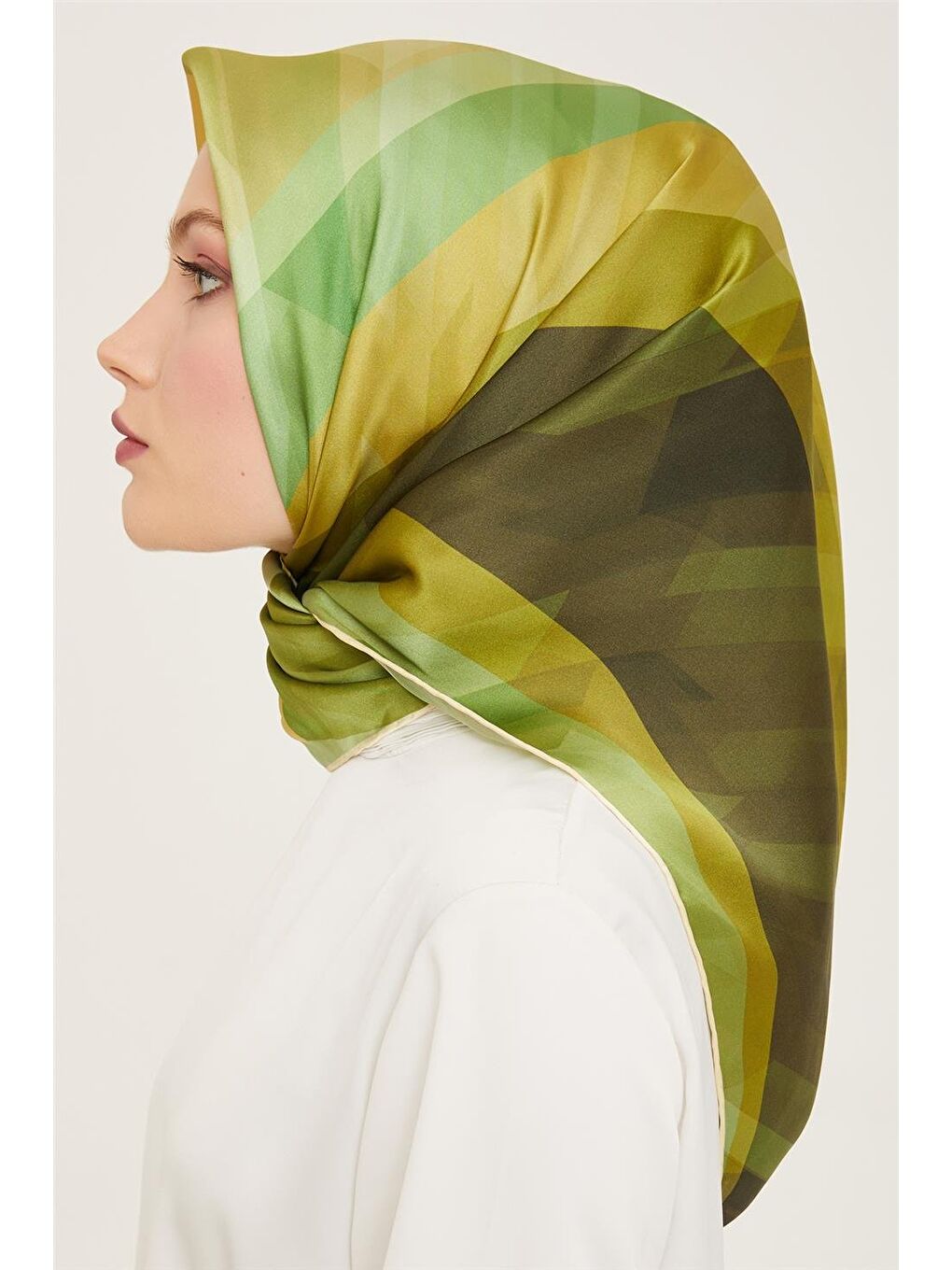 Yeşil Geometrik Desenli Twill İpek Eşarp 24Ya9137 55 56-2