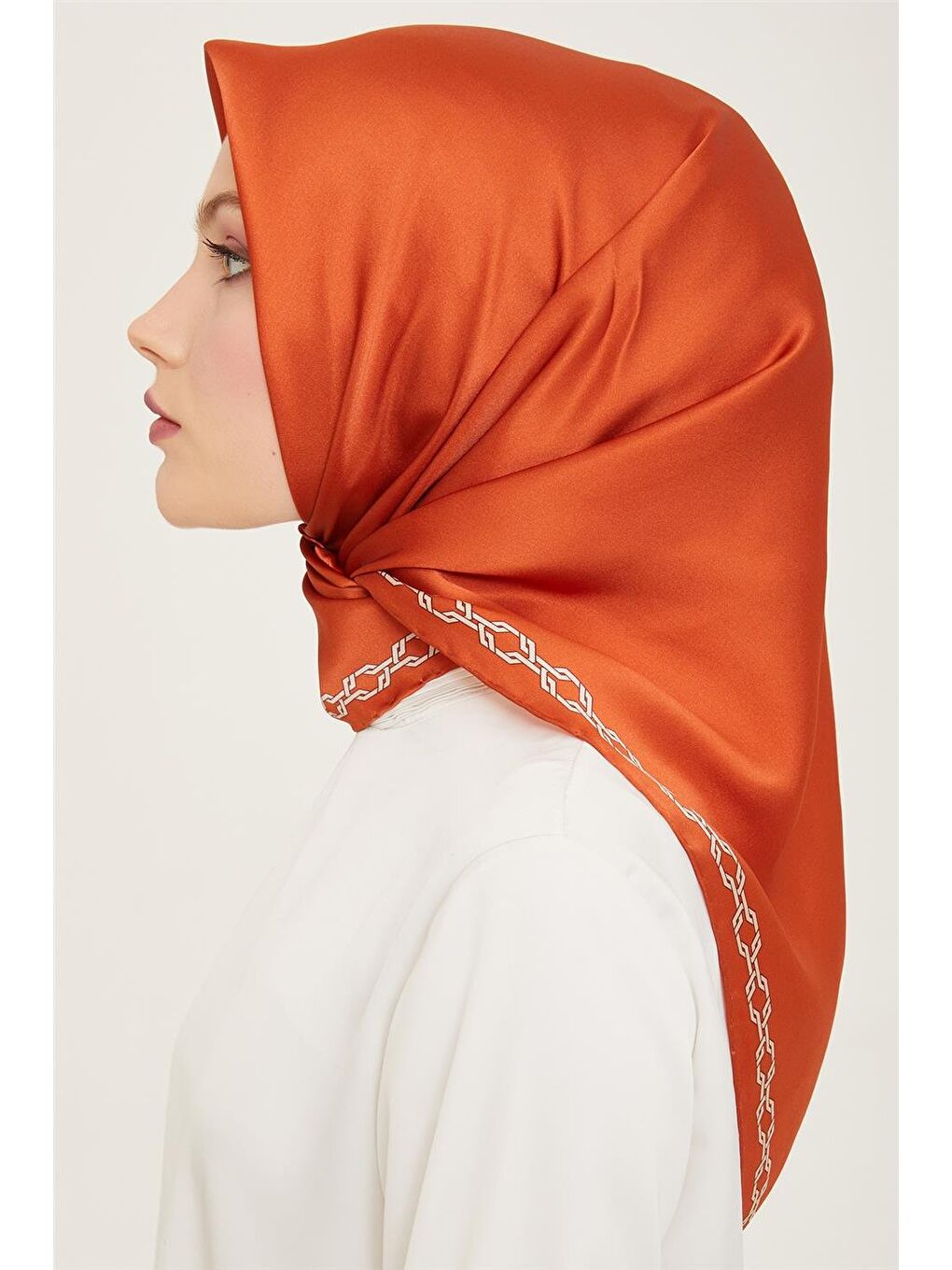 Turuncu Klasik Desenli Twill İpek Eşarp 24Ya9154 53 05-2