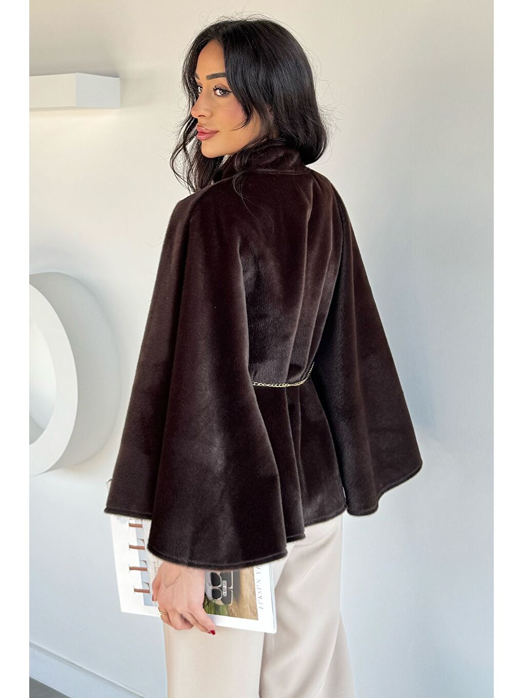 Kahverengi Kadın Su Fırçalı Kaşe Panço-3