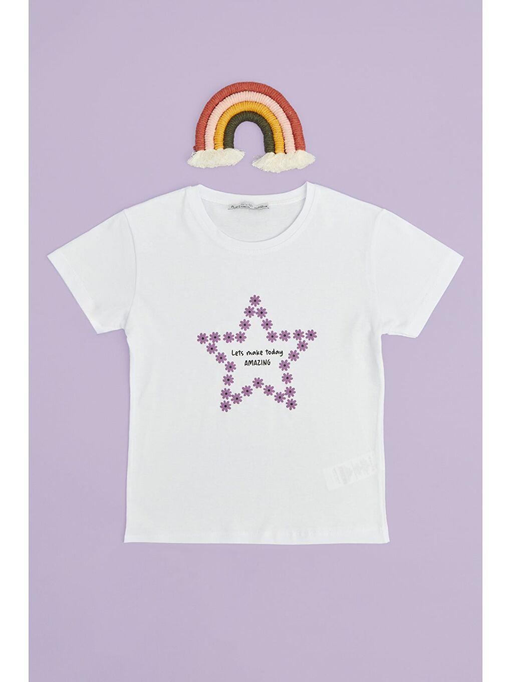 Beyaz Çiçekli Yıldız Baskılı Kız Çocuk Tişört