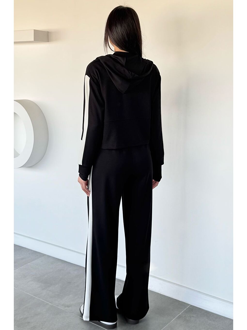 Siyah Kadın Kapüşonlu Fermuarlı Sweat Pantolon İkili Takım-3