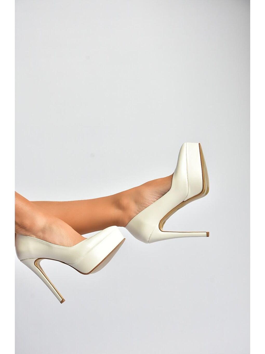 Bej Sedef Kadın Topuklu Ayakkabı Y246221609-1