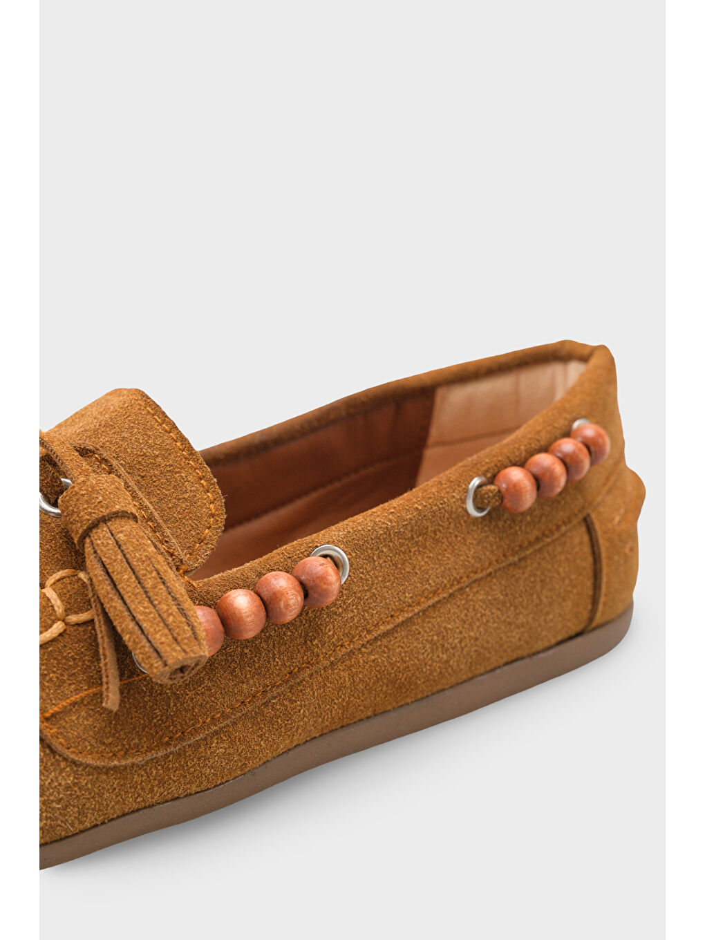 Kahverengi Erinna Püsküllü Ahşap Aksesuarlı Yumuşak Kadın Loafer Ayakkabı-3
