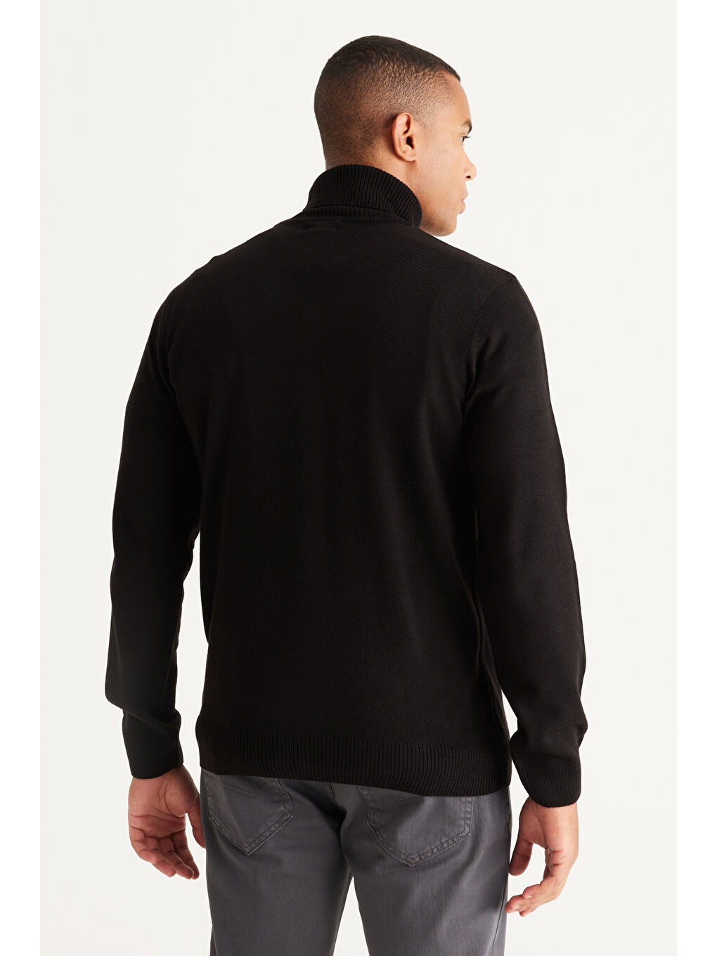 Erkek Siyah Standart Fit Tüylenme Yapmayan Tam Balıkçı Yaka Triko Kazak-4
