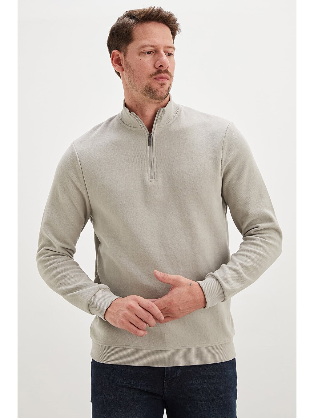 Gri Fitilli Dik Yaka Yarım Fermuarlı Sweatshirt-4