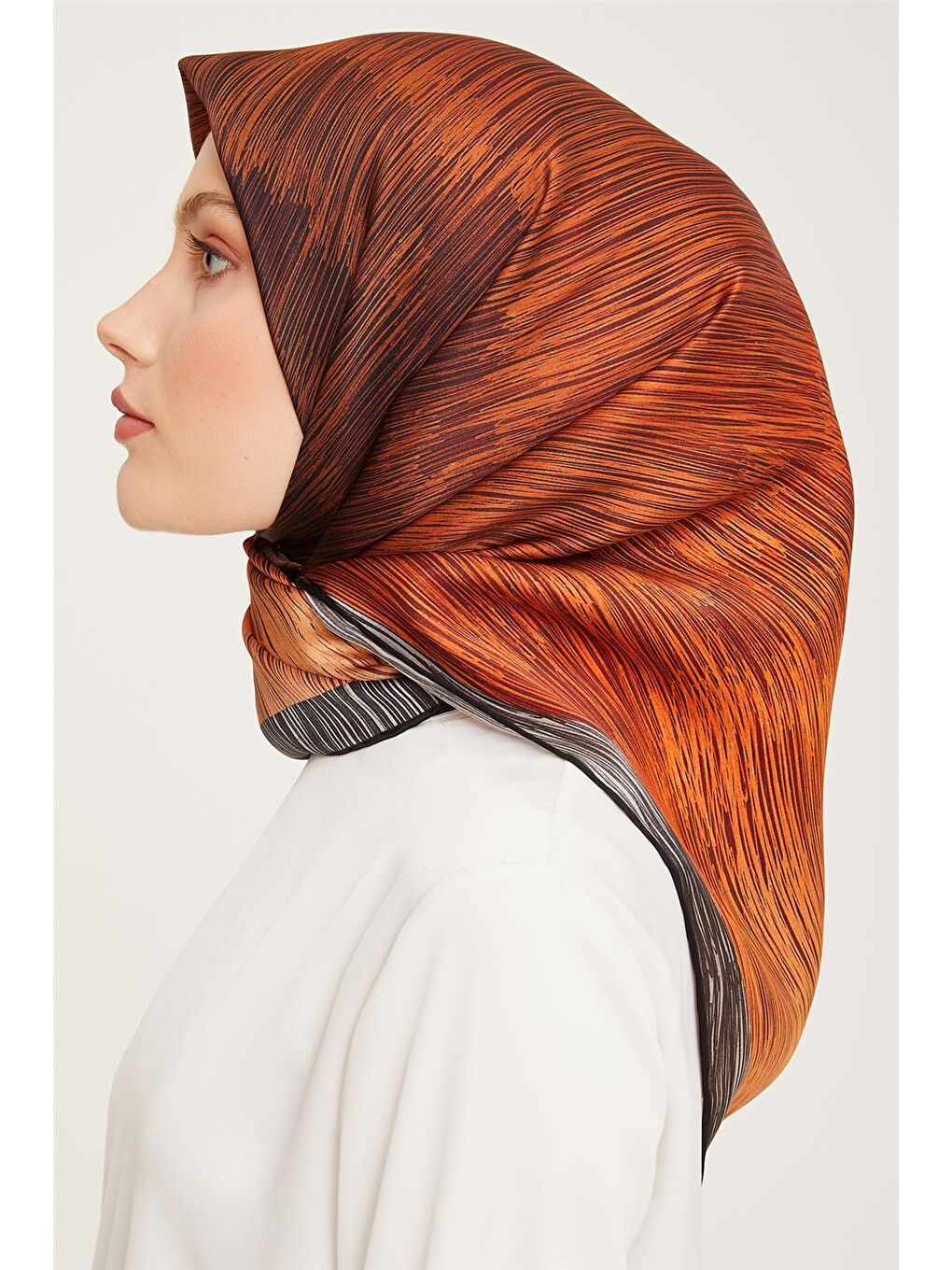 Turuncu Sura İpek Eşarp 23Ka9005 52 09-2