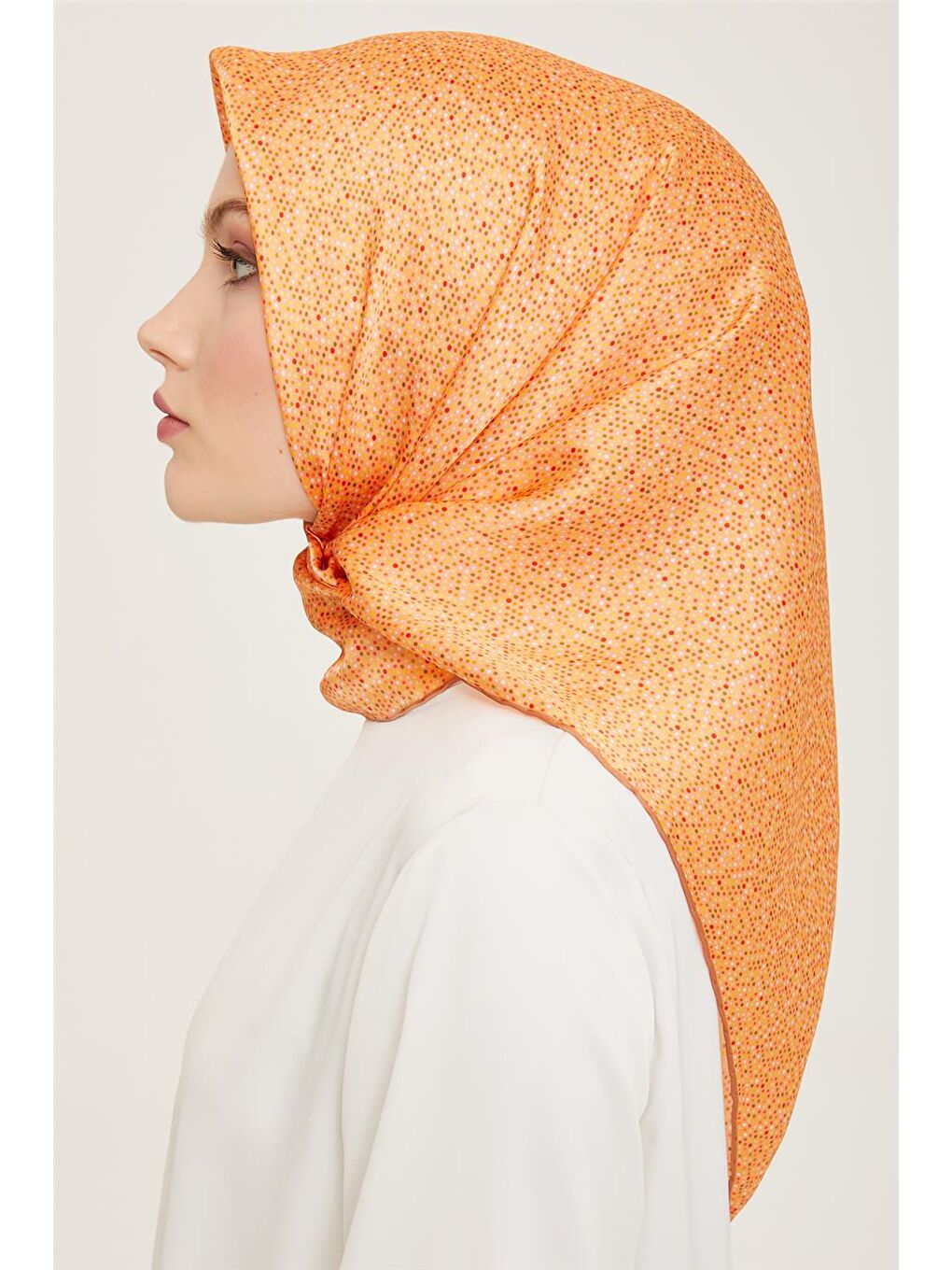Turuncu Geometrik Desenli Twill İpek Eşarp 24Ya9113 35 51-2