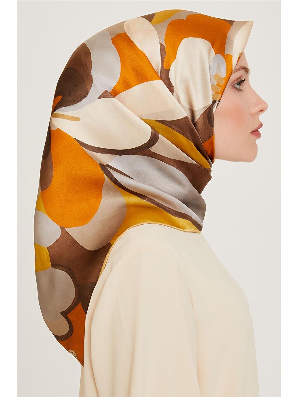 Kahverengi Çiçek Desenli Twill Saf İpek Eşarp 9200D 34-1